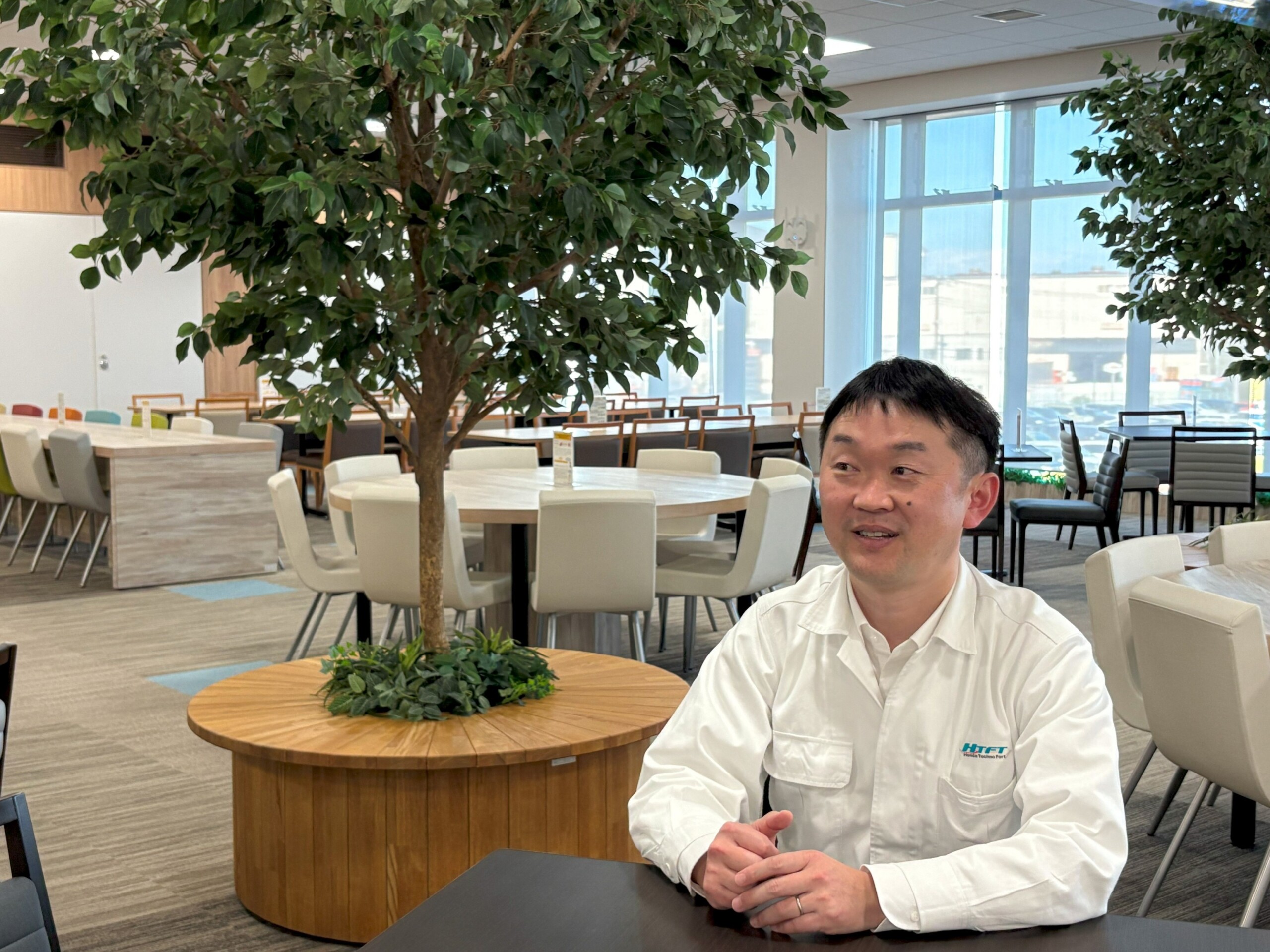 総務人事部 Chief Administrator 寺島 氏